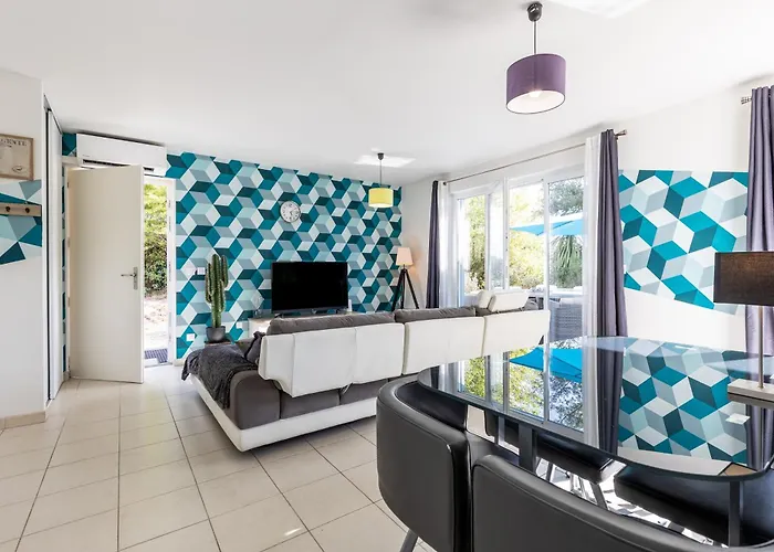 Bois De Biscarrosse * بارينتس إن بورن