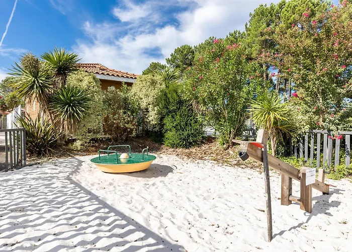 بيت للعطل Bois De Biscarrosse *